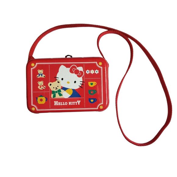 Vintage Hello Kitty Tin Purse Bag 1996 Red Sanrio Teddy Bear Strap Made in Korea - Picture 2 of 7